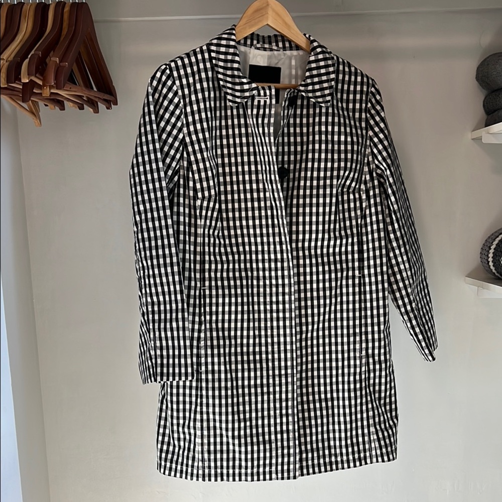 Talbots Black and White Checkered Coat
Size 12p